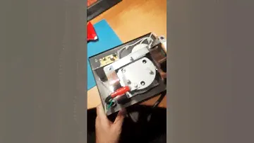 Тестер аккумуляторной батареи — 500 Amp Carbon Pile Load Tester.