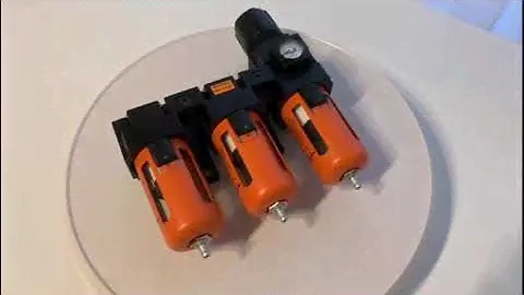 Блок подготовки воздуха с 3 степенями очистки Wiederkraft WDK-70733